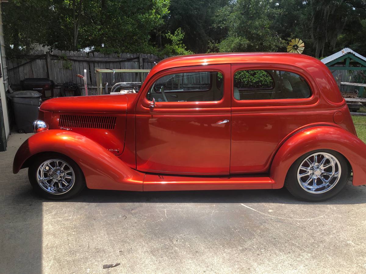 Ford-Coupe-1936-orange-2