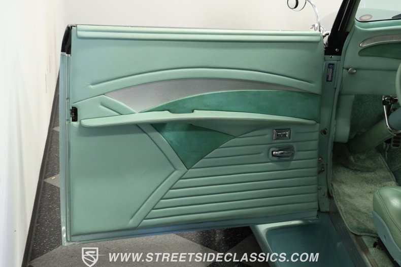 Ford-Coupe-1937-Light-Green-Metallic-Light-Green-38