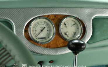 Ford-Coupe-1937-Light-Green-Metallic-Light-Green-41