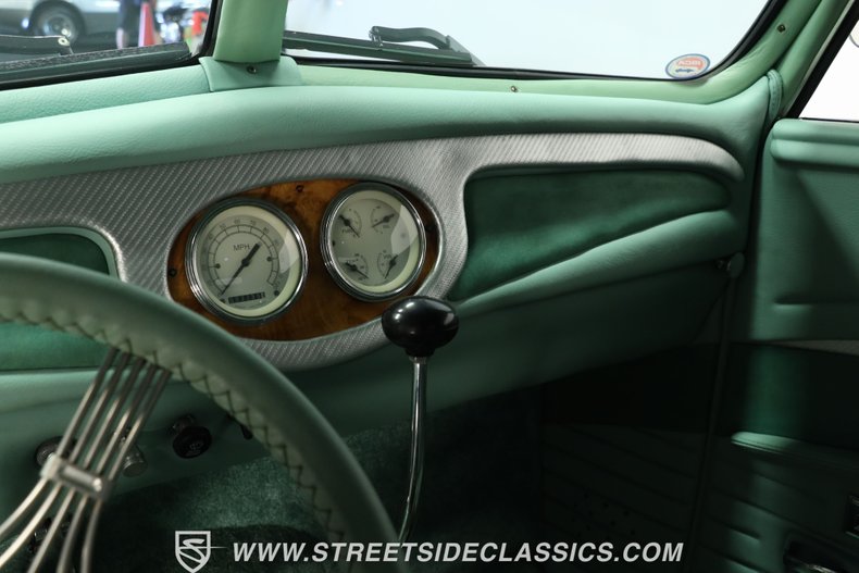 Ford-Coupe-1937-Light-Green-Metallic-Light-Green-44