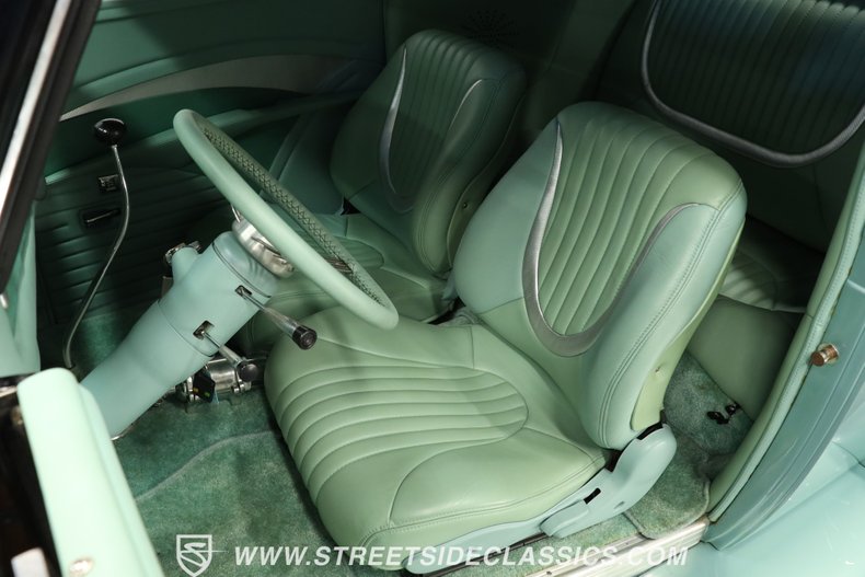 Ford-Coupe-1937-Light-Green-Metallic-Light-Green-45