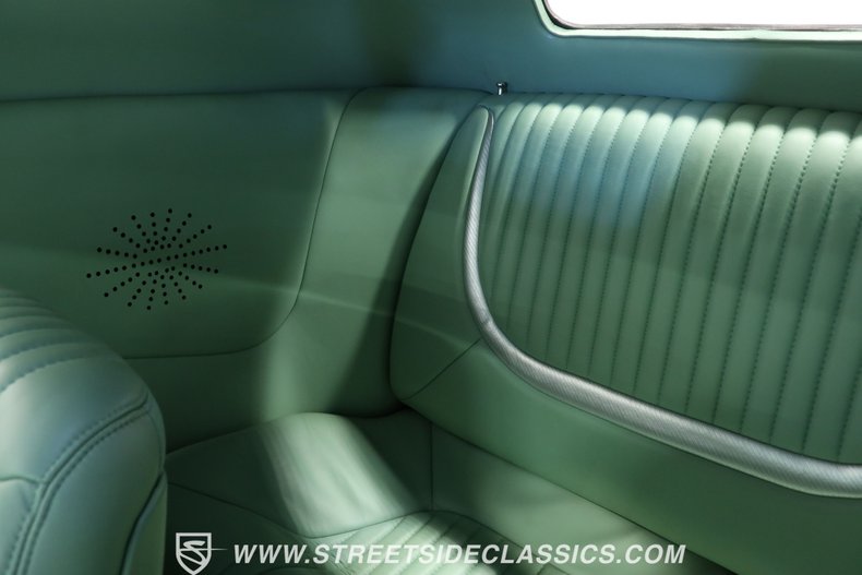 Ford-Coupe-1937-Light-Green-Metallic-Light-Green-46