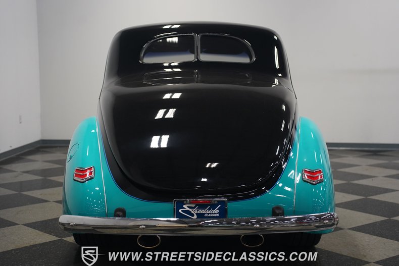Ford-Coupe-1940-Teal-Gray-17