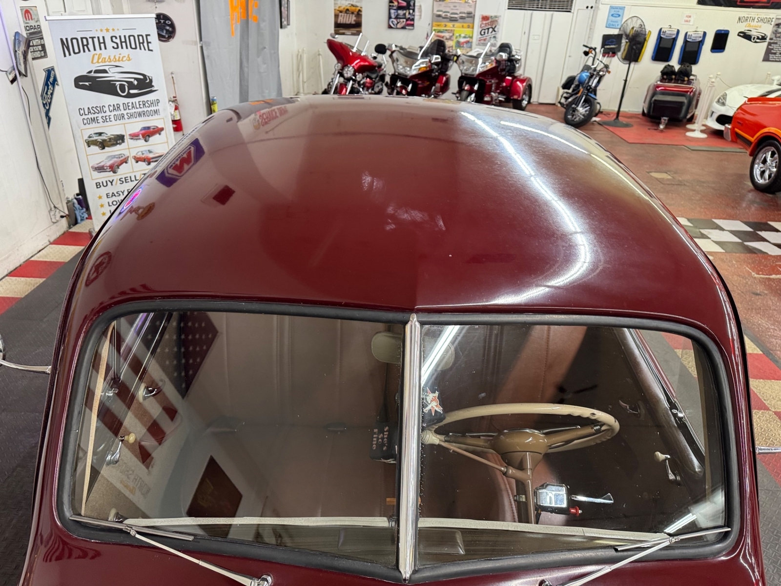 Ford-Coupe-1941-17