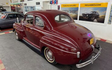 Ford-Coupe-1941-2
