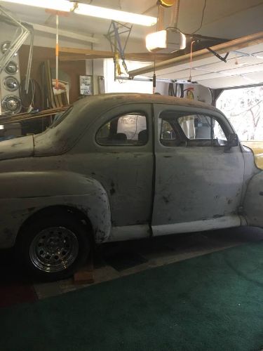 Ford-Coupe-1947-5