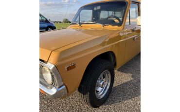 Ford-Courier-1975-Rare-Yellow-Black-1