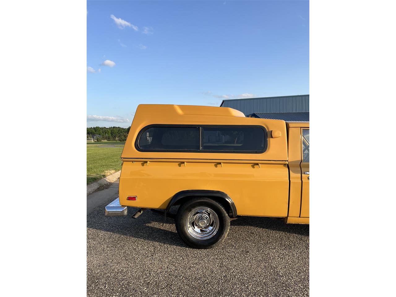Ford-Courier-1975-Rare-Yellow-Black-18