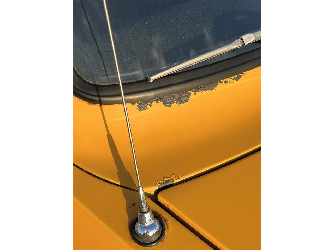 Ford-Courier-1975-Rare-Yellow-Black-22