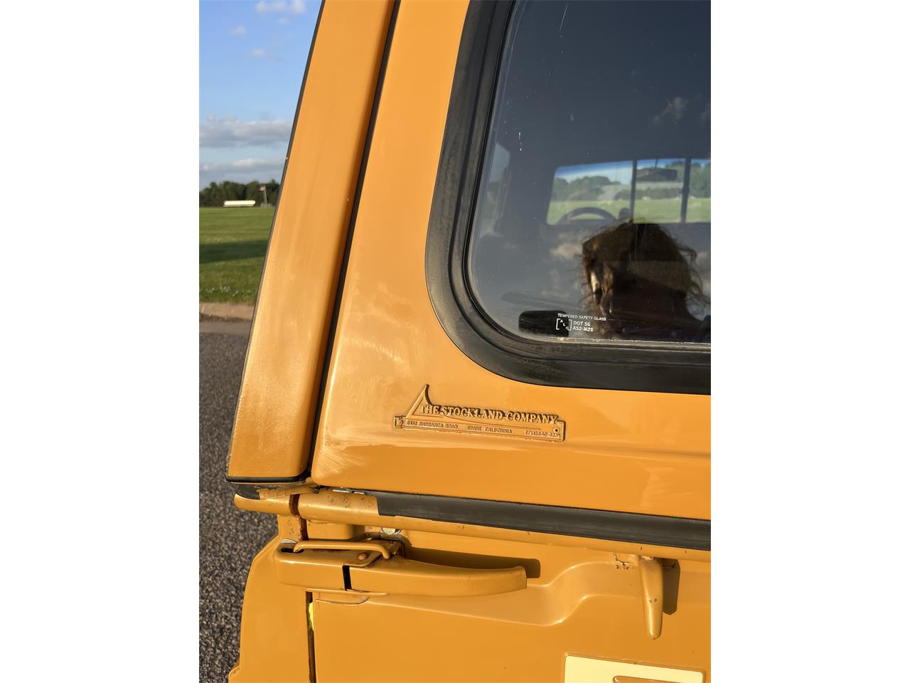 Ford-Courier-1975-Rare-Yellow-Black-26