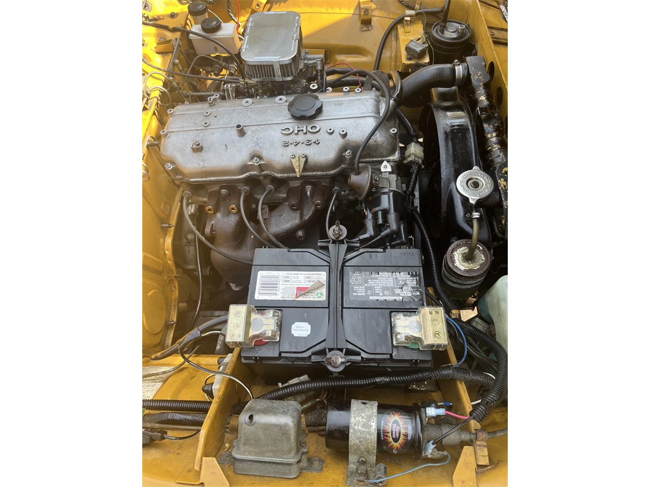 Ford-Courier-1975-Rare-Yellow-Black-31
