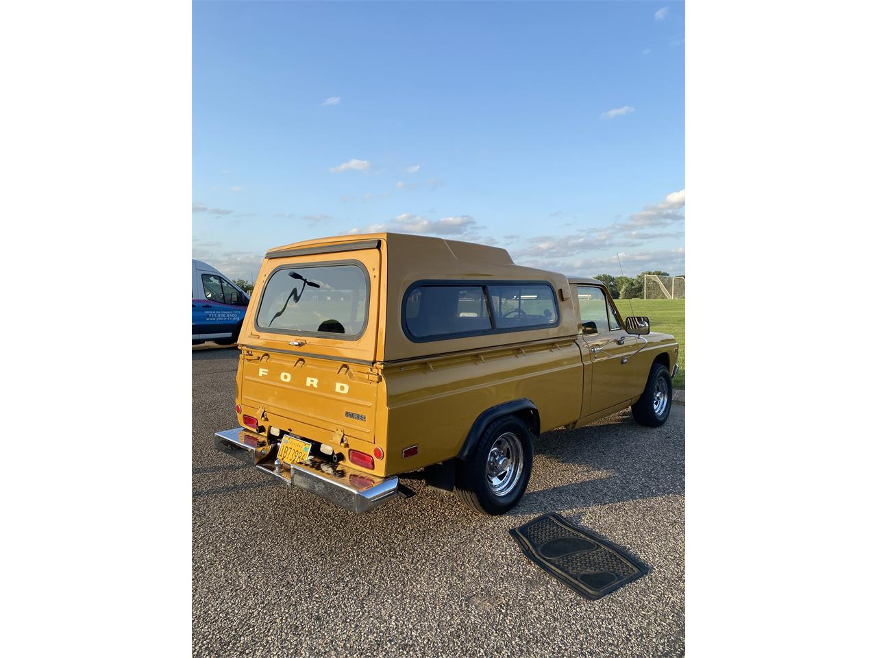Ford-Courier-1975-Rare-Yellow-Black-57