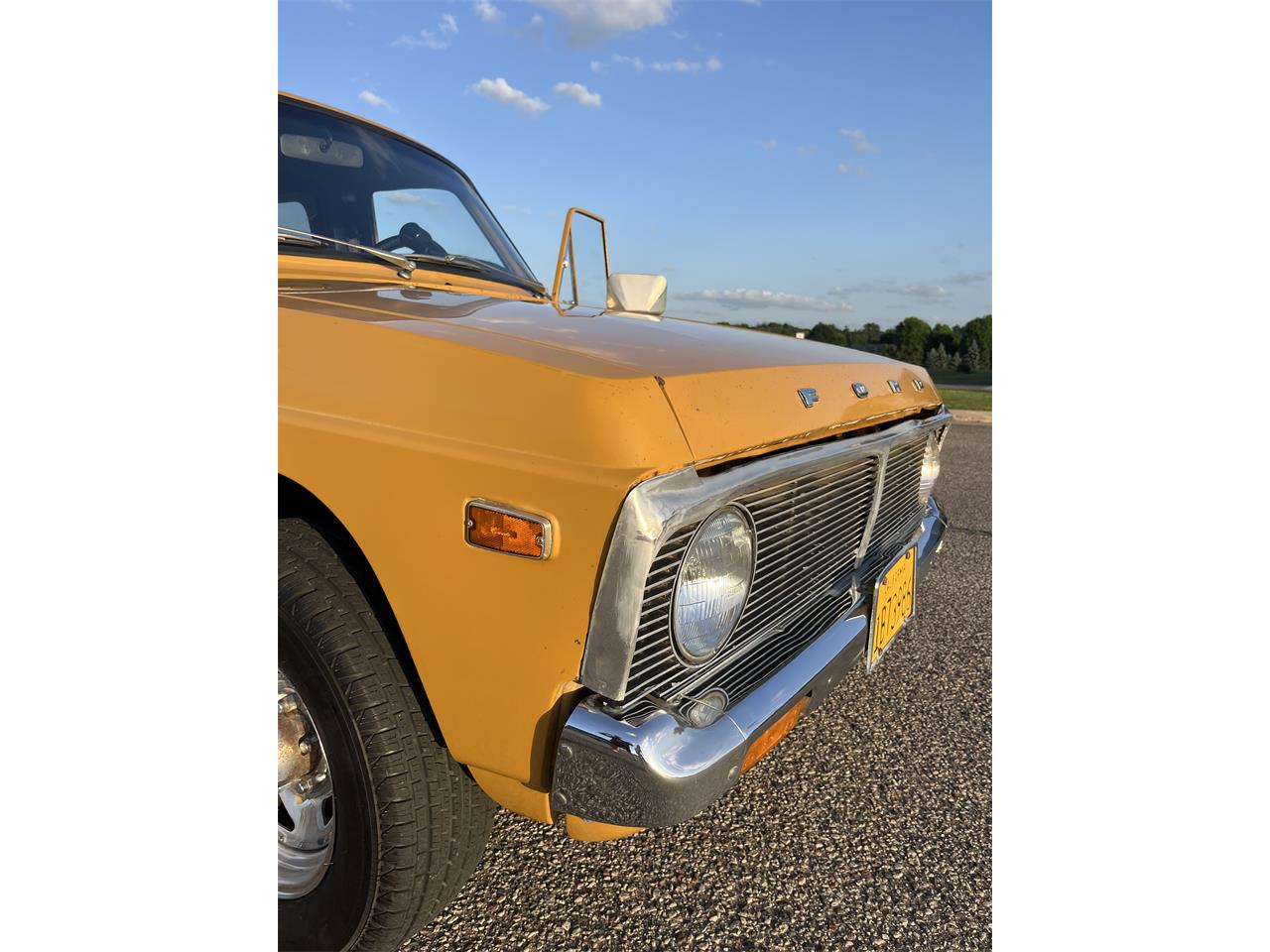 Ford-Courier-1975-Rare-Yellow-Black-6