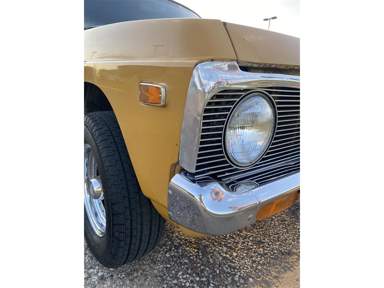 Ford-Courier-1975-Rare-Yellow-Black-60