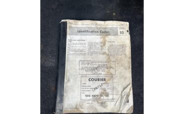 Ford-Courier-1975-Rare-Yellow-Black-64