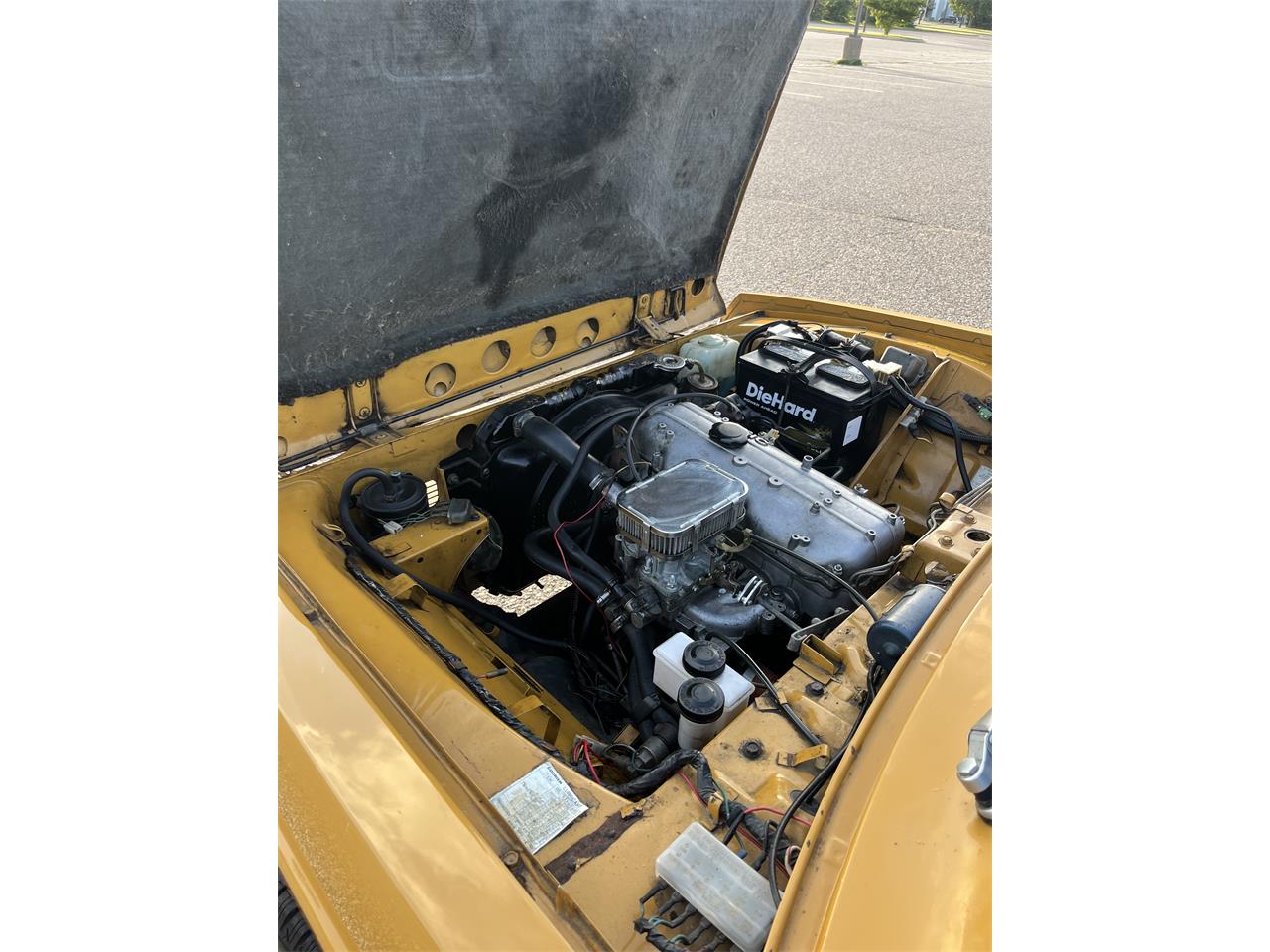 Ford-Courier-1975-Rare-Yellow-Black-7