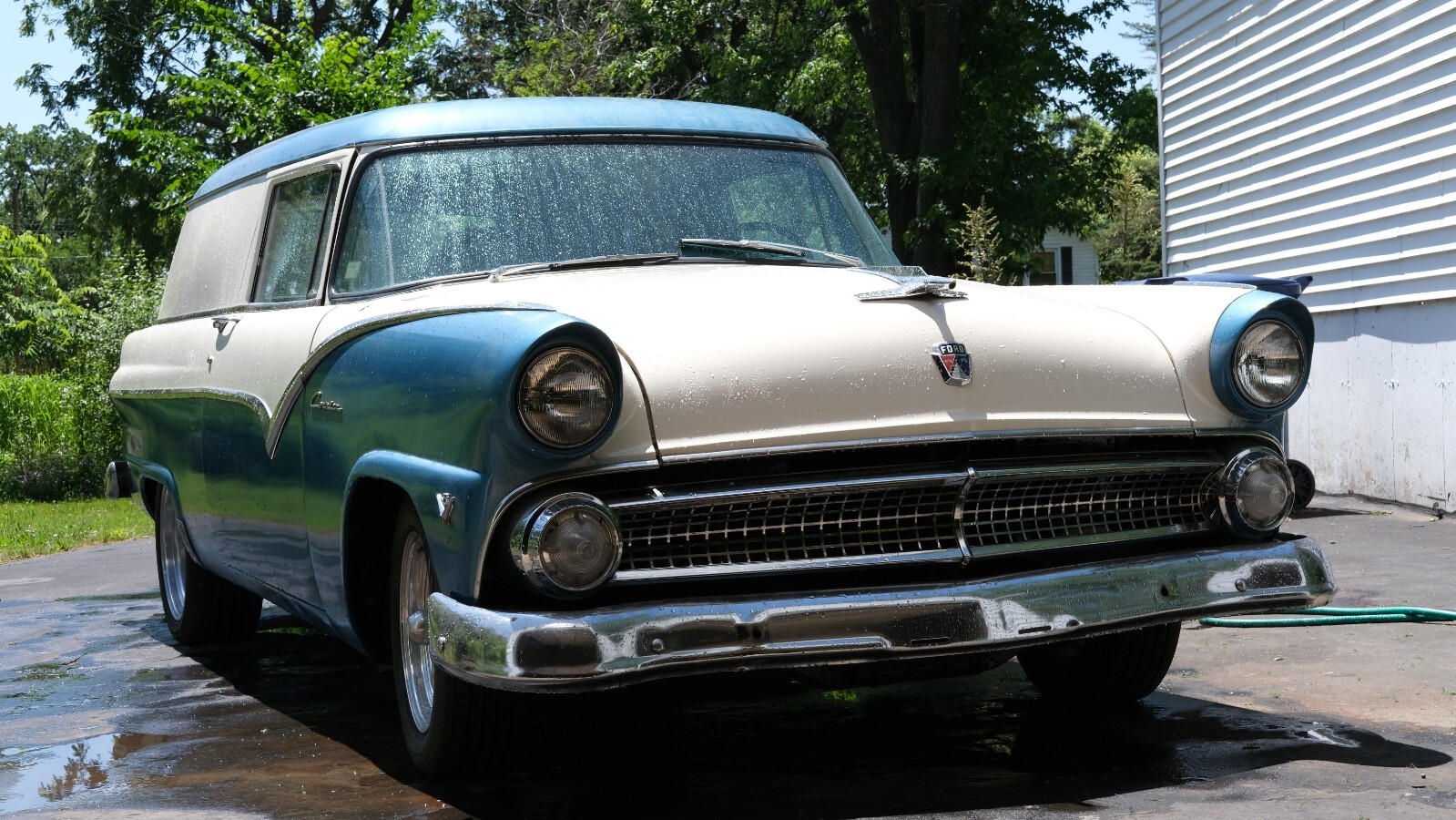 Ford-Courier-Sedan-Delivery-1955-4