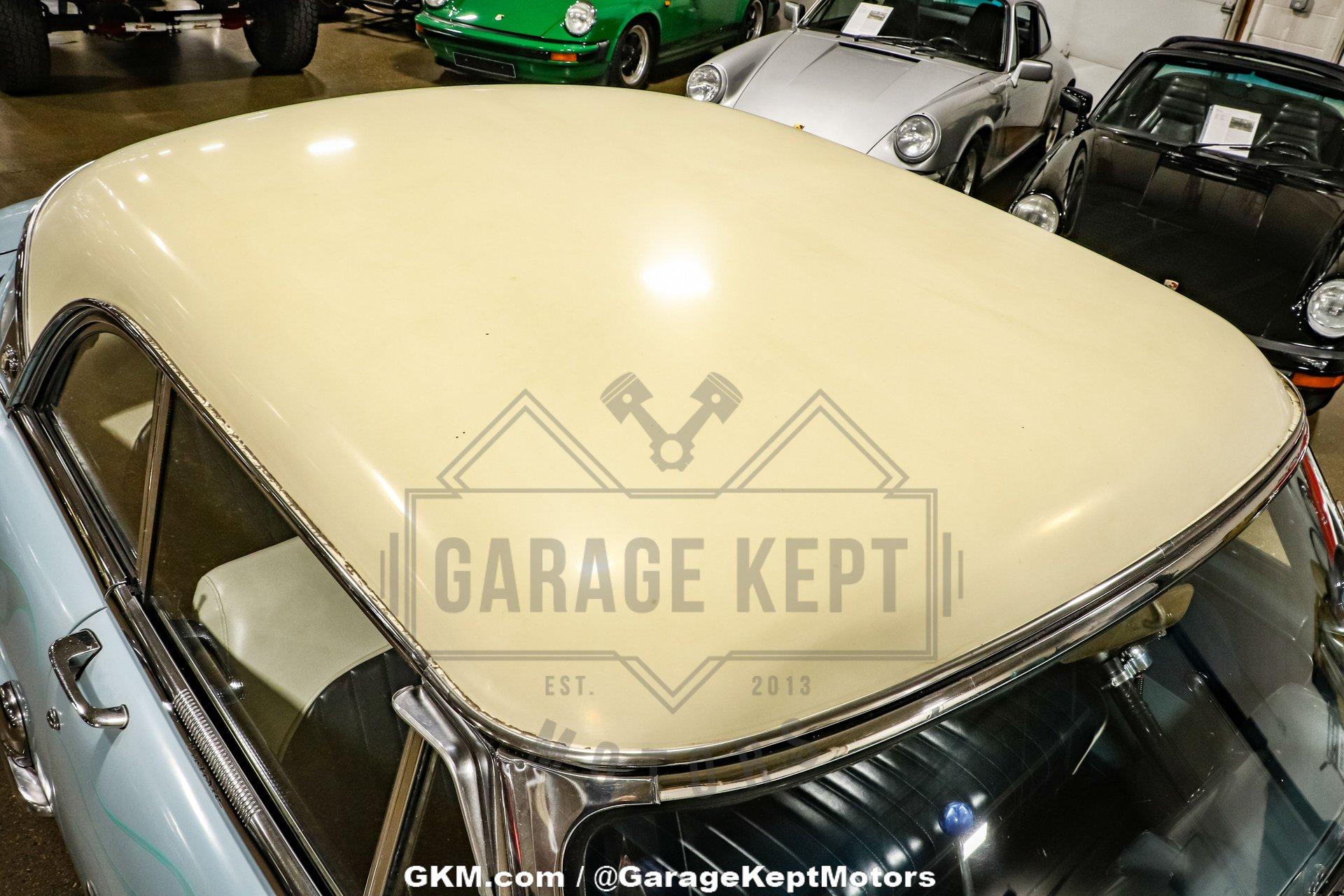 Ford-Crestline-1953-Light-Blue-Blue-amp-White-30