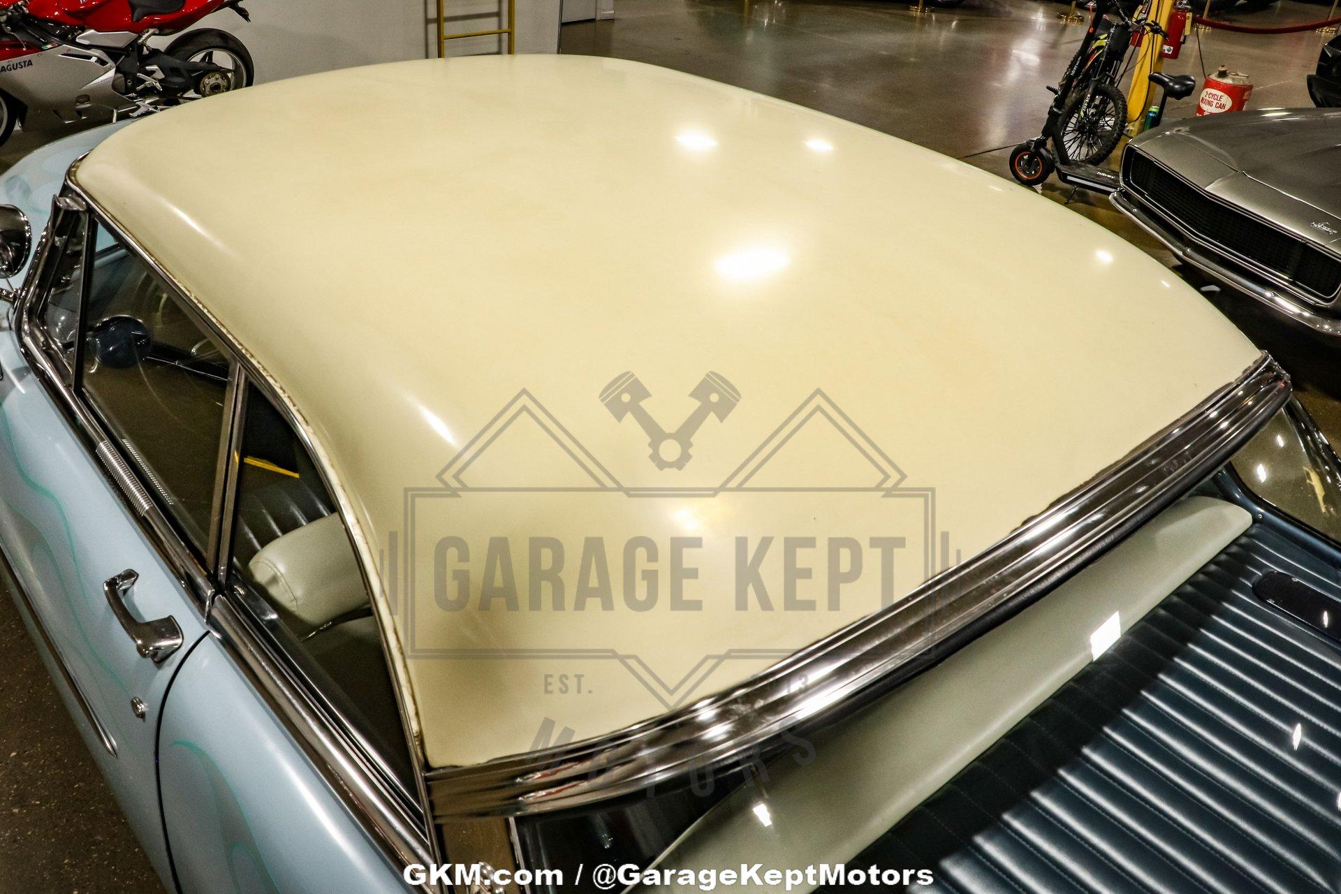 Ford-Crestline-1953-Light-Blue-Blue-amp-White-44
