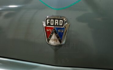 Ford-Crestline-1953-Light-Blue-Blue-amp-White-48