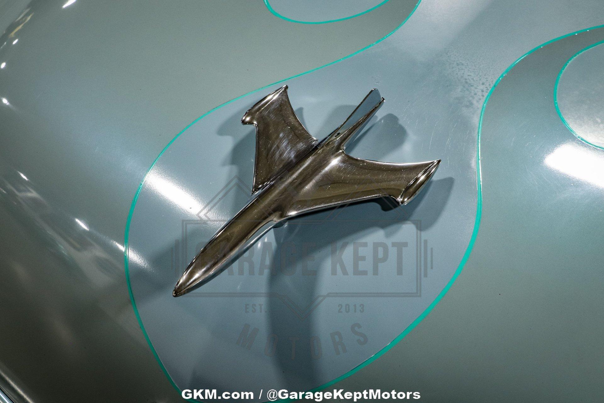Ford-Crestline-1953-Light-Blue-Blue-amp-White-6