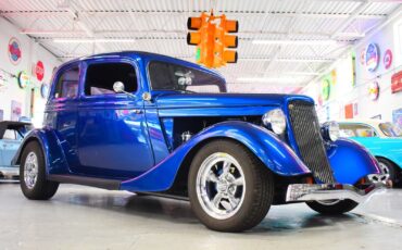 Ford-Crown-Victoria-1933-2