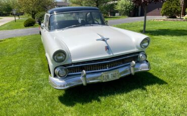 Ford-Crown-Victoria-1955-Sedan-1