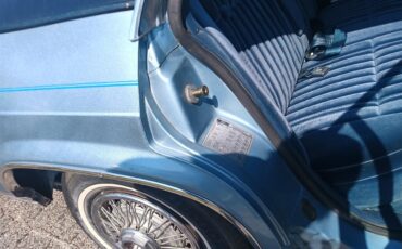 Ford-Crown-victoria-1984-Blue-Blue-6