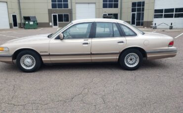 Ford-Crown-victoria-1992-2