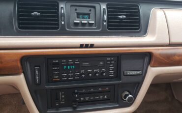 Ford-Crown-victoria-1992-9