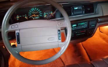 Ford-Crown-victoria-lx-1994-white-5