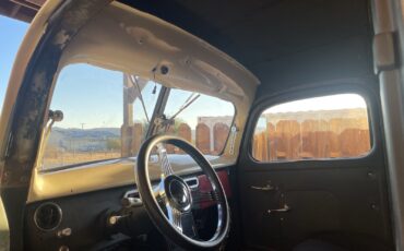 Ford-Custom-1947-5