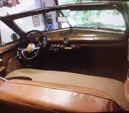 Ford-Custom-1949-Burgundy-Tan-6