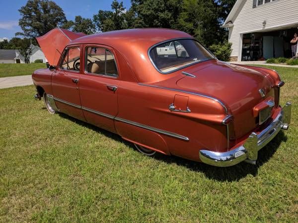 Ford-Custom-1950-8