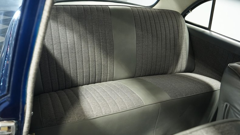 Ford-Custom-1950-Navy-Blue-Gray-39