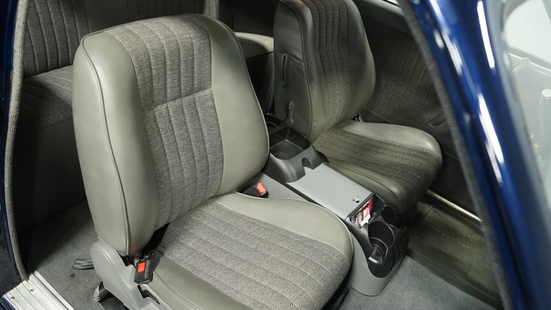 Ford-Custom-1950-Navy-Blue-Gray-40