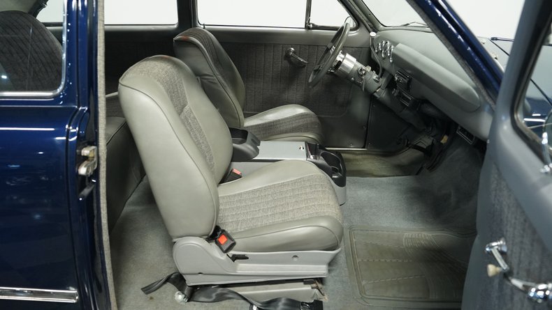 Ford-Custom-1950-Navy-Blue-Gray-41