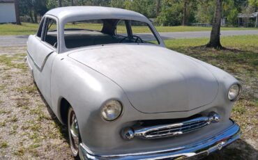 Ford-Custom-1951-Coupe-2