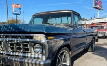 Ford-Custom-1977-Custom-1