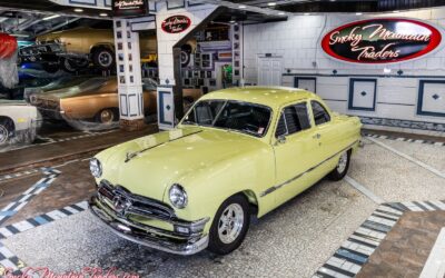 Ford Custom Deluxe 1950