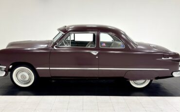 Ford-Custom-Deluxe-1950-Coupe-1