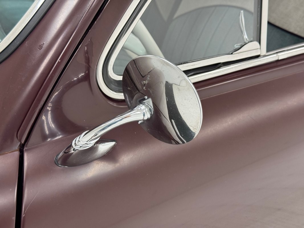Ford-Custom-Deluxe-1950-Coupe-13