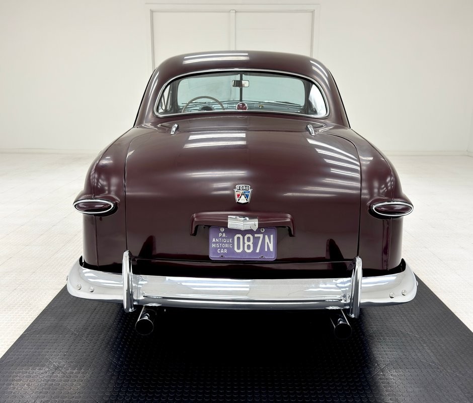 Ford-Custom-Deluxe-1950-Coupe-3