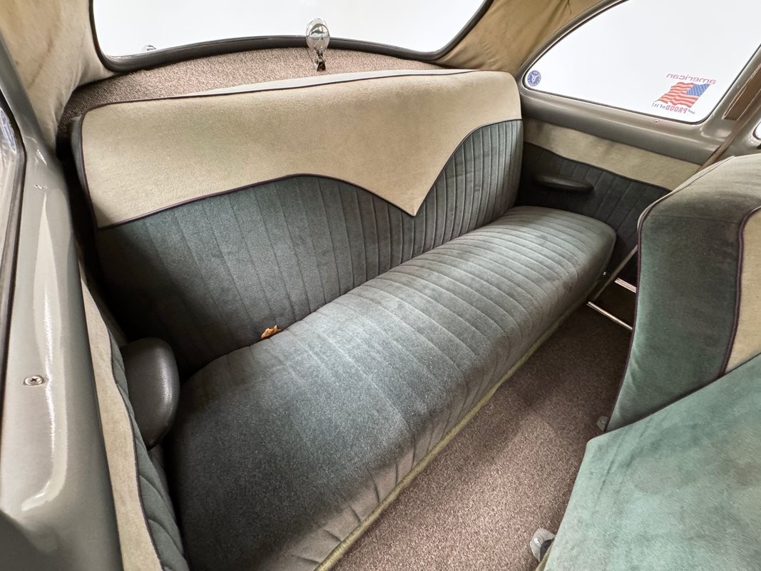 Ford-Custom-Deluxe-1950-Coupe-39