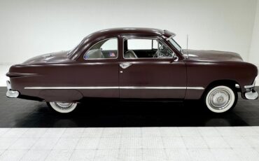 Ford-Custom-Deluxe-1950-Coupe-5