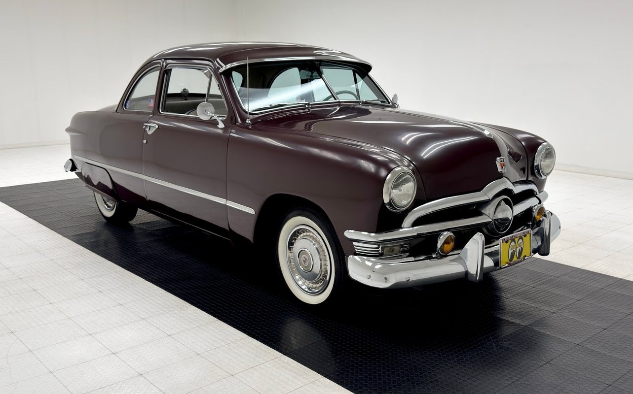 Ford-Custom-Deluxe-1950-Coupe-6