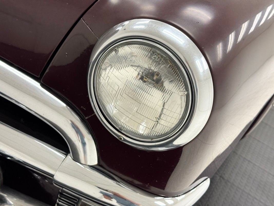 Ford-Custom-Deluxe-1950-Coupe-9
