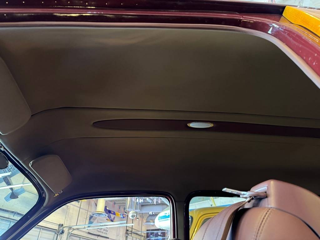 Ford-Custom-woody-wagon-1949-custom-14