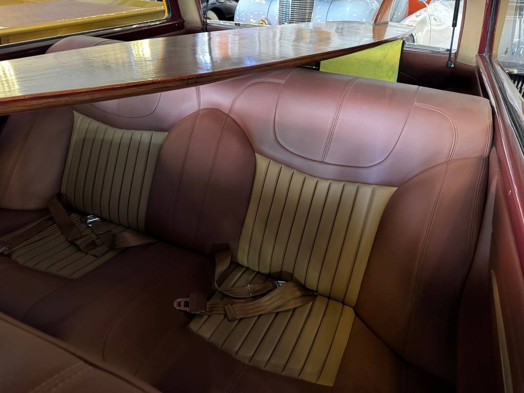 Ford-Custom-woody-wagon-1949-custom-15