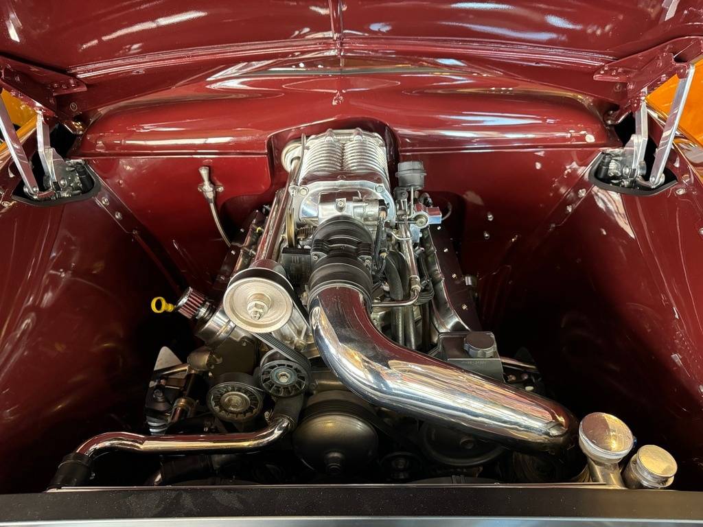 Ford-Custom-woody-wagon-1949-custom-18